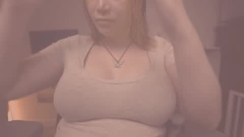 Snapshot of krystalsyxx chatting on 17, 12, 2025 Krystal Syx online show from 17, 12, 2025