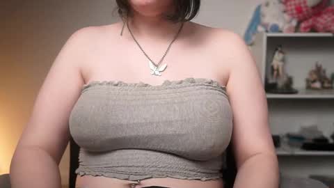 Snapshot of krystalsyxx chatting on 8, 3, 2026 Krystal Syx online show from 8, 3, 2026