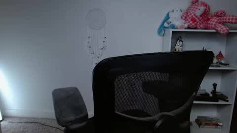 Snapshot of krystalsyxx chatting on 14, 4, 2026 Krystal Syx online show from 14, 4, 2026