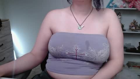 Snapshot of krystalsyxx chatting on 23, 4, 2026 Krystal Syx online show from 23, 4, 2026
