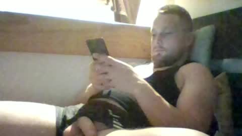 Snapshot of krz44 chatting on 8, 6, 2026 krz44 online show from 8, 6, 2026