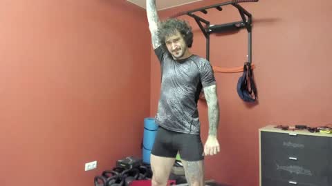 Robert online show from 4, 2, 2025