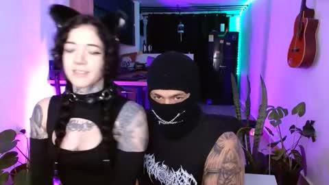 kuro_shir0 online show from 11, 4, 2026