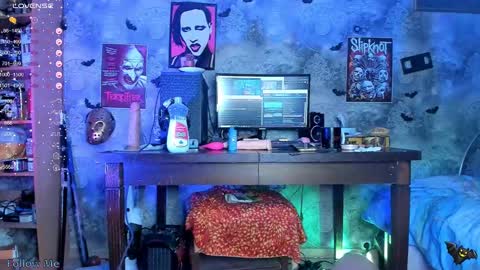 Erika online show from 8, 3, 2025