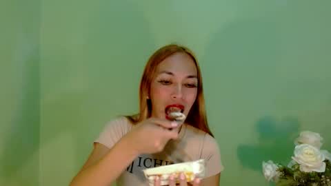 Snapshot of kween_romance chatting on 5, 1, 2025 Kween online show from 5, 1, 2025