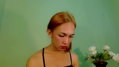 Snapshot of kween_romance chatting on 7, 1, 2025 Kween online show from 7, 1, 2025