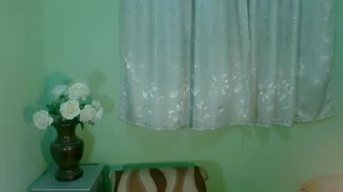 Snapshot of kween_romance chatting on 28, 1, 2025 Kween online show from 28, 1, 2025