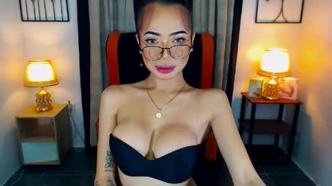 Snapshot of kylagoddess chatting on 8, 1, 2025 YoungMisstressKyla not into cheap online show from 8, 1, 2025