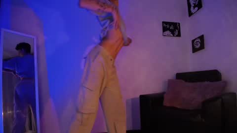 Snapshot of kyle__cooper chatting on 22, 1, 2025 Kyle Cooper online show from 22, 1, 2025