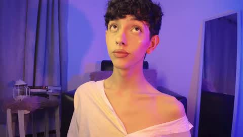 Snapshot of kyle__cooper chatting on 1, 3, 2025 Kyle Cooper online show from 1, 3, 2025