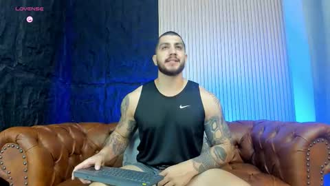 kylenorth_ online show from 4, 2, 2026