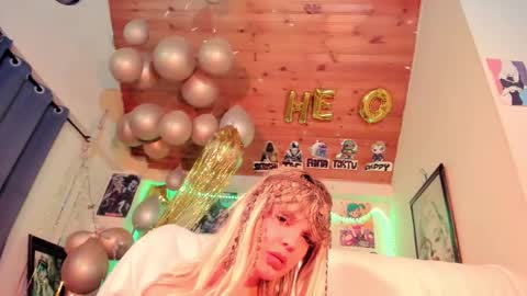 Snapshot of kyliekandy chatting on 22, 2, 2025 online show from 22, 2, 2025