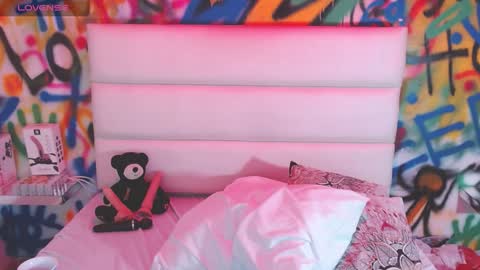 Kylie online show from 4, 2, 2025