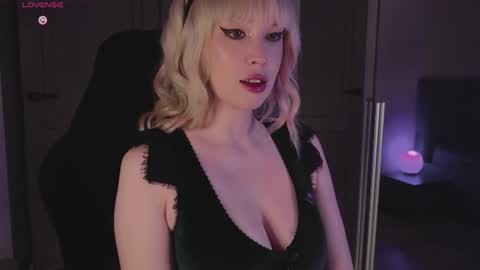 Snapshot of kymatics chatting on 31, 7, 2026 Kate online show from 31, 7, 2026