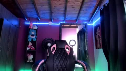 Fernanda online show from 20, 1, 2025