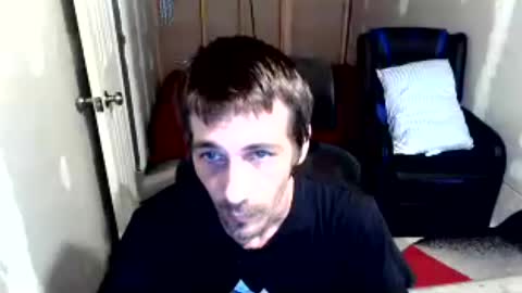 Snapshot of l1v1nth3dr3am chatting on 13, 7, 2026 l1v1nth3dr3am online show from 13, 7, 2026