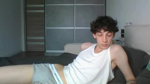 liam online show from 22, 4, 2026