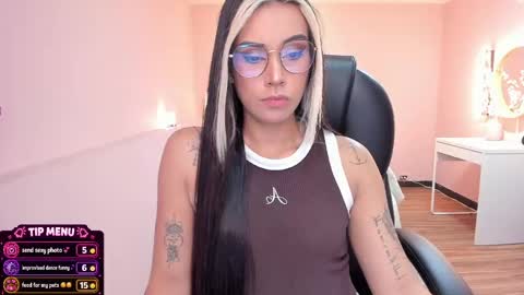 Snapshot of la_monitora chatting on 22, 5, 2026 T A T I A N A online show from 22, 5, 2026