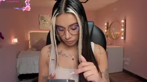 Snapshot of la_monitora chatting on 13, 6, 2026 T A T I A N A online show from 13, 6, 2026