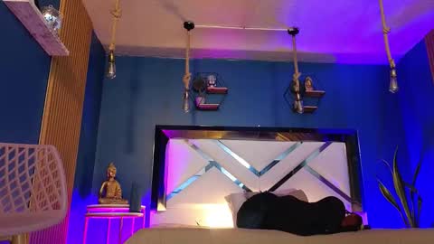 Cris  online show from 29, 9, 2025