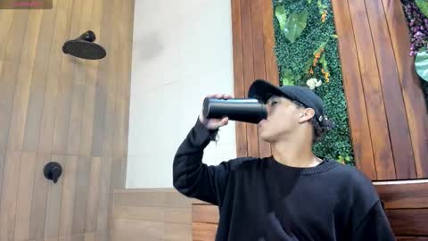 Snapshot of labrinthteasing chatting on 17, 2, 2026 labrinthteasing online show from 17, 2, 2026