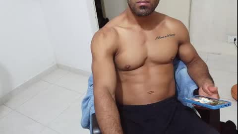 Snapshot of lacasadelosmunecosbq chatting on 9, 6, 2026 Bruno Smith online show from 9, 6, 2026