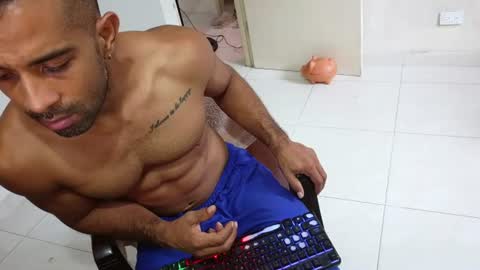 Snapshot of lacasadelosmunecosbq chatting on 18, 6, 2026 Bruno Smith online show from 18, 6, 2026