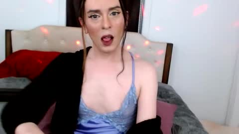 Lacey Phoenix online show from 15, 1, 2026