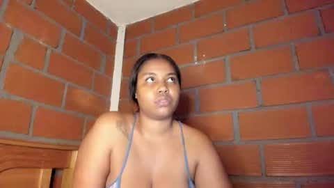 Akyra  online show from 10, 12, 2024