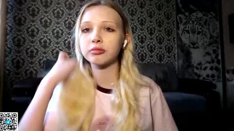 Snapshot of ladawnloser chatting on 17, 5, 2026 Lada online show from 17, 5, 2026