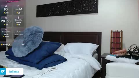 Mia online show from 10, 12, 2024