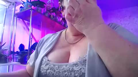 Lady Gloria online show from 10, 4, 2026