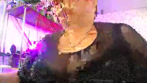 Snapshot of lady_gloria chatting on 27, 4, 2026 Lady Gloria online show from 27, 4, 2026