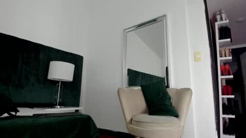 Lady godss online show from 12, 1, 2025