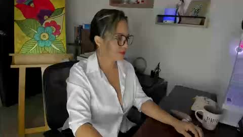 Snapshot of lady_sophie01 chatting on 25, 9, 2025 Sophie online show from 25, 9, 2025