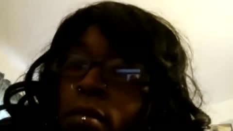 Snapshot of lady_suizid chatting on 13, 11, 2025 Kinky Karamel online show from 13, 11, 2025