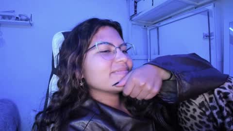  Lady  online show from 9, 4, 2026