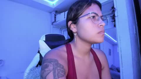  Lady  online show from 16, 4, 2026