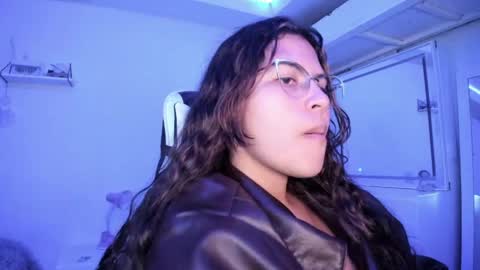  Lady  online show from 20, 4, 2026