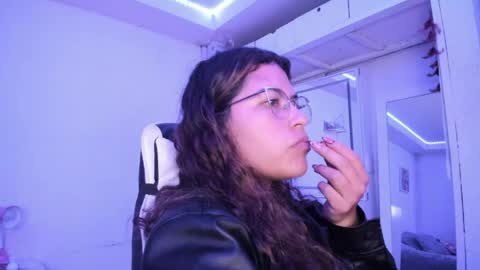 Snapshot of ladybrown_16 chatting on 19, 5, 2026 Lady online show from 19, 5, 2026