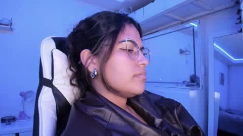 Snapshot of ladybrown_16 chatting on 23, 5, 2026 Lady online show from 23, 5, 2026
