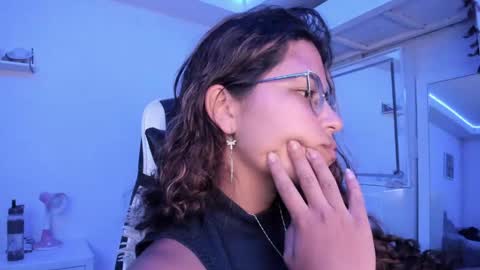 Snapshot of ladybrown_16 chatting on 6, 6, 2026 Lady online show from 6, 6, 2026