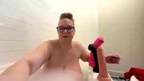 LadyCherieLynn online show from 2, 2, 2026