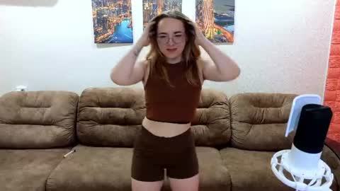 Snapshot of ladydary chatting on 3, 7, 2026 Hello im May online show from 3, 7, 2026