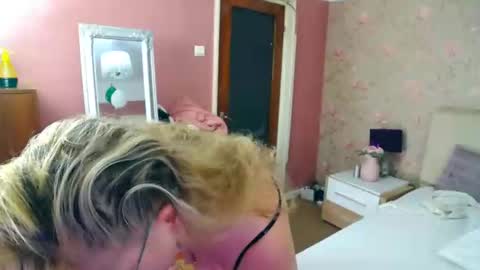 ladymariahx online show from 22, 2, 2025