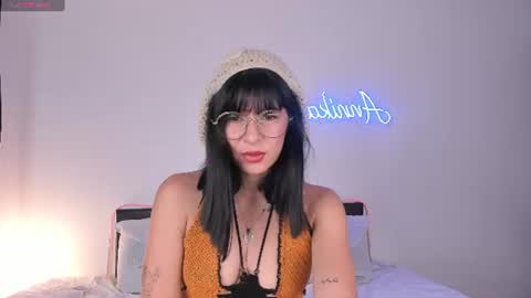 Snapshot of laena_arryn chatting on 16, 7, 2026 Laena Arryn online show from 16, 7, 2026