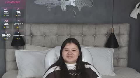    online show from 6, 11, 2025