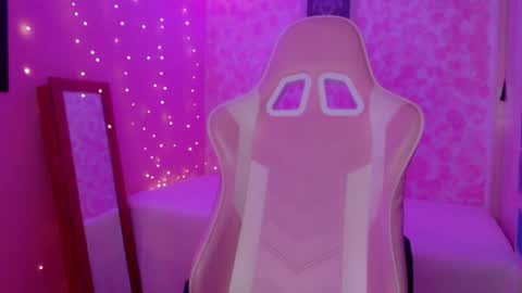 lala Moon online show from 8, 1, 2026