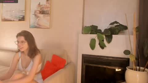 Julia online show from 19, 4, 2026