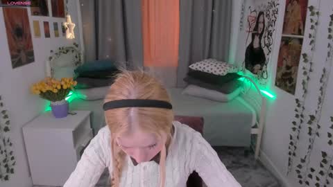 Laly online show from 4, 2, 2025